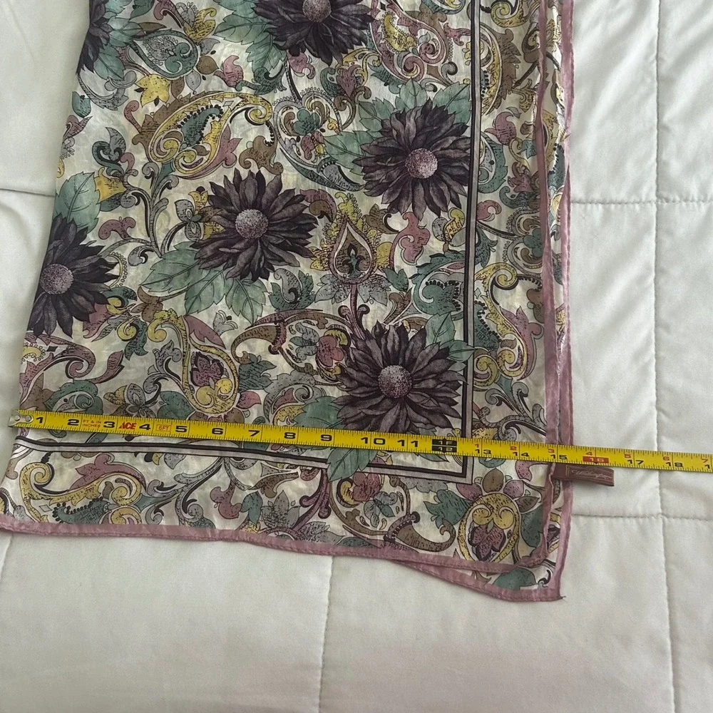 Worthington VTG 100% Silk Scarf Floral Paisley Old Money Quiet Luxury colorful